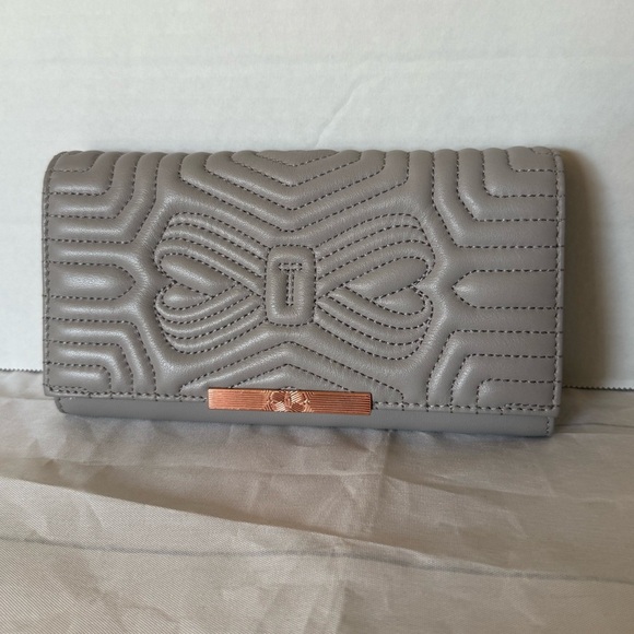 Ted Baker Matinee Quilted Leather wallet w/Rose Gold Chain Crossbody Bag - Picture 3 of 11